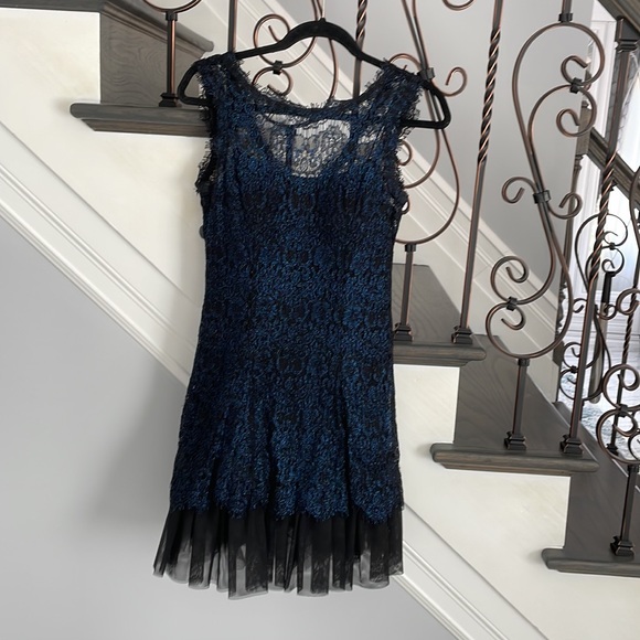 🌺🌺Betsy & Adam Beautiful Women’s Lace Dress Size Small 🌺🌺🌺 - Picture 10 of 12